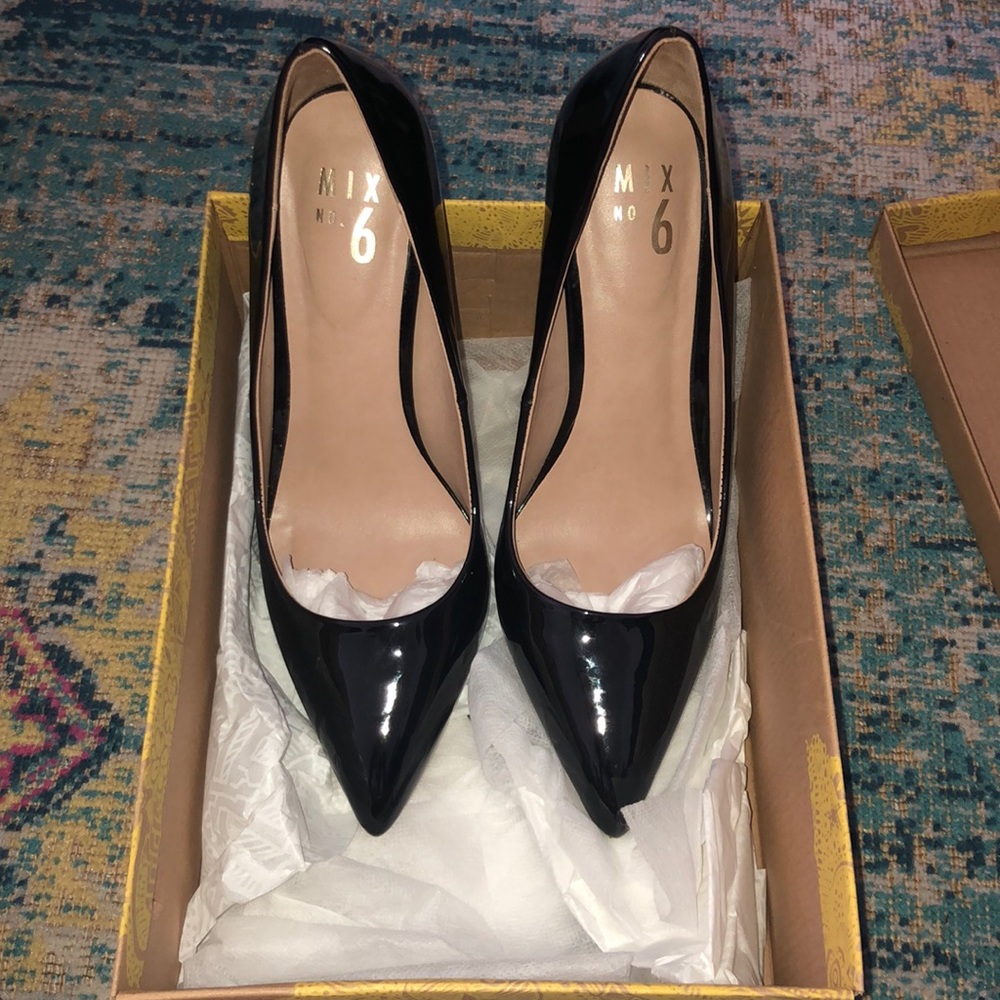 Mix No.6 patent leather pumps